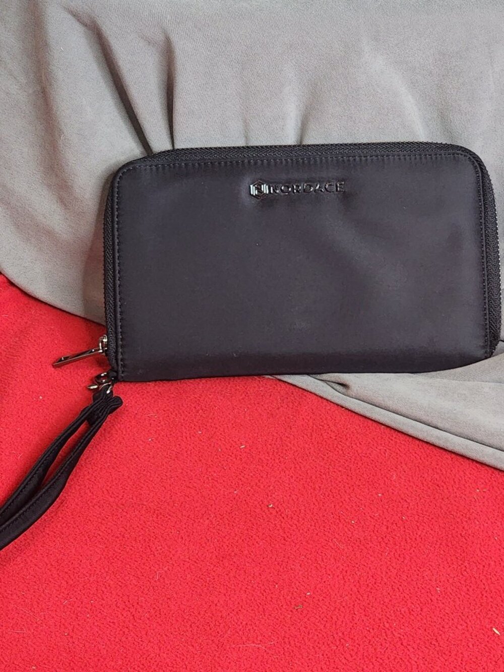 Nordace Travel Black RFID Blocking Passport Sim SD Card ID Window Smart Wallet